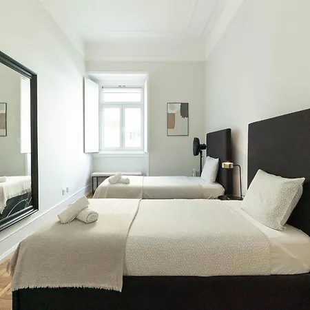 Akicity Iris Lizbona